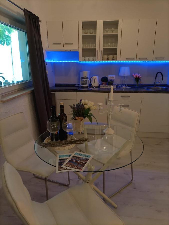 Apartment Jozefina Poreč Buitenkant foto